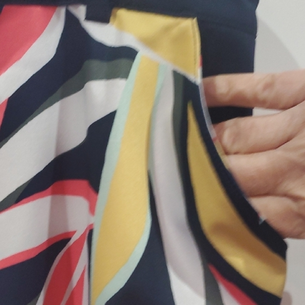 Lady Hagen Desert Getaway Retro Leaf Navy Golf Skort - Picture 7 of 11